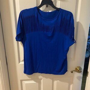 NWT AQE Fashion short sleeved top